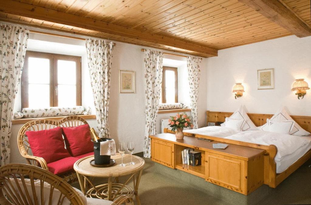 Landhotel Binderhaeusl Garni 인젤 객실 사진